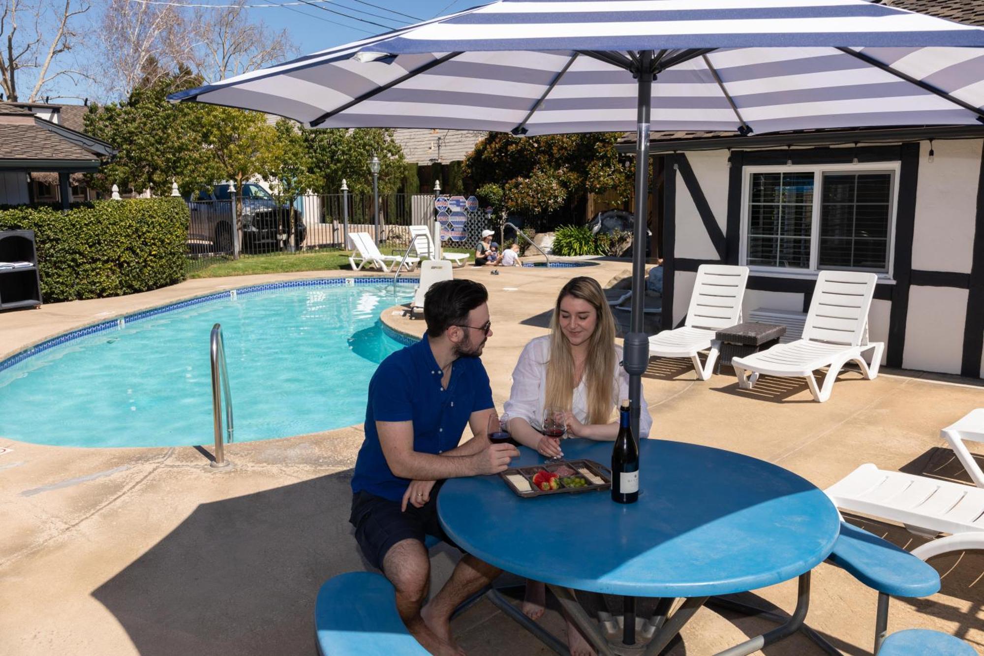 Solvang Inn & Cottages Ngoại thất bức ảnh